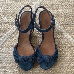 Indigo by Clark’s Denim Blue Bow Sandals